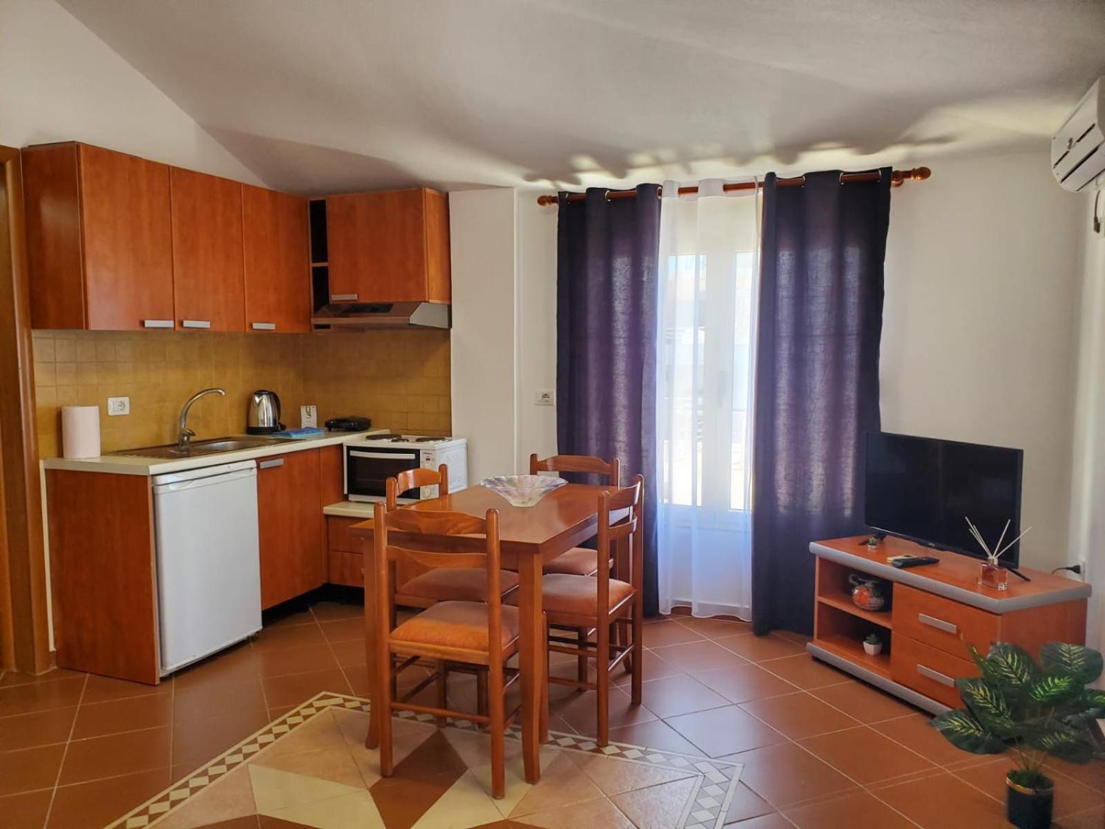 Summer Gate Apartment Саранде Екстериор снимка